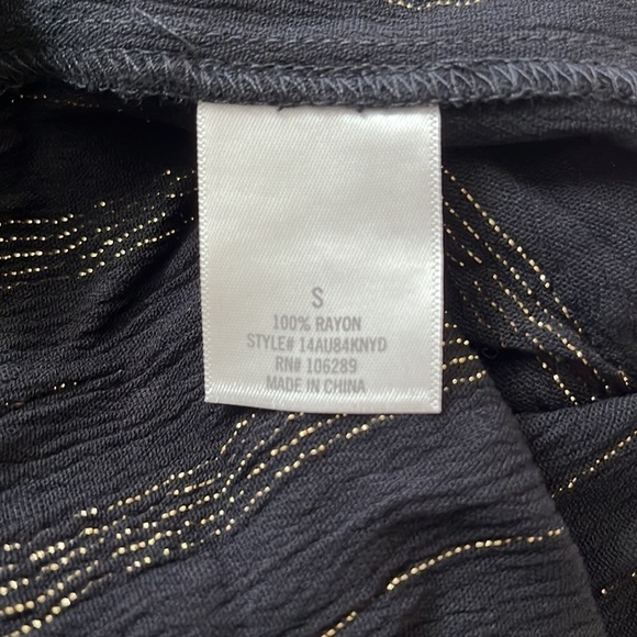 Francesca’s Wendy Lurex Clip Dot Front Tie Shorts size Small - Picture 10 of 10